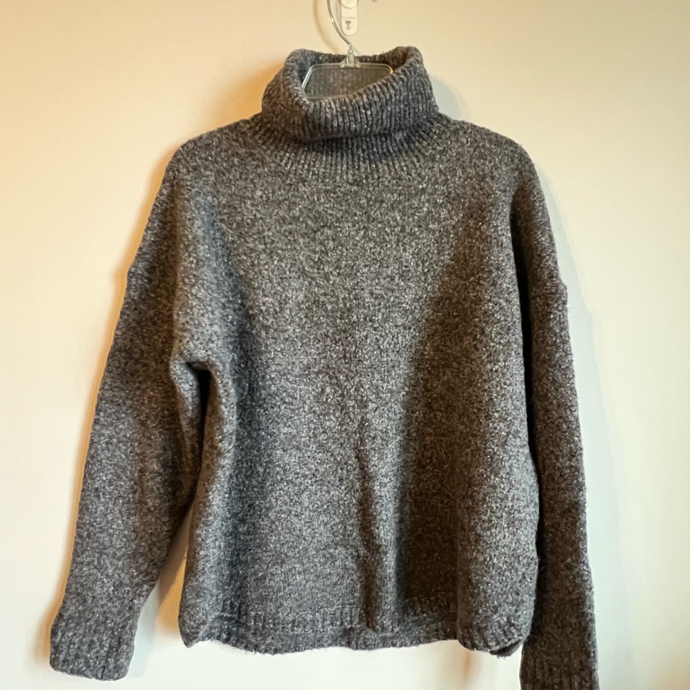 Cozy Gray Turtleneck Sweater
